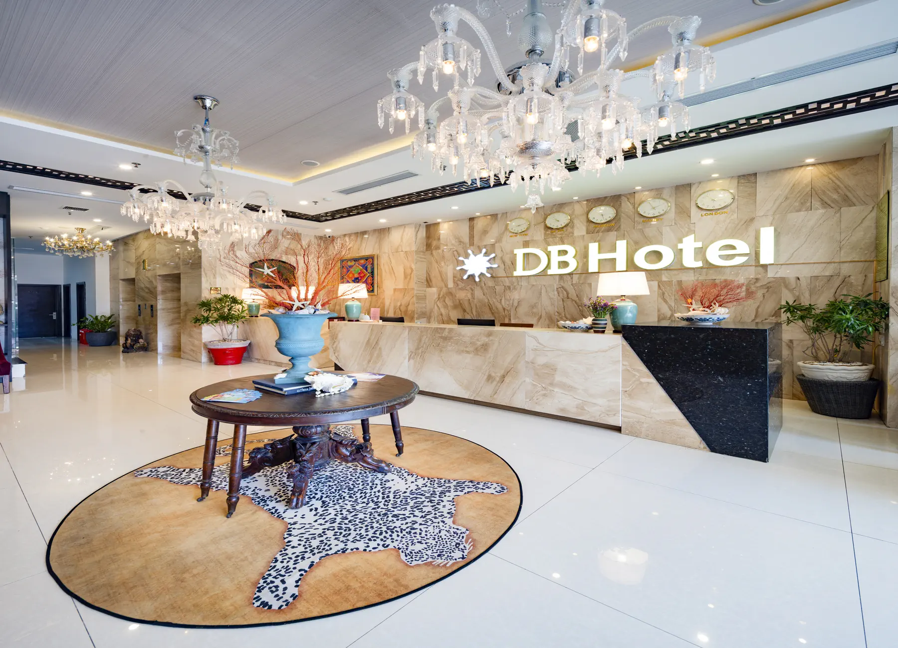 DB Hotel - zdjęcie 9